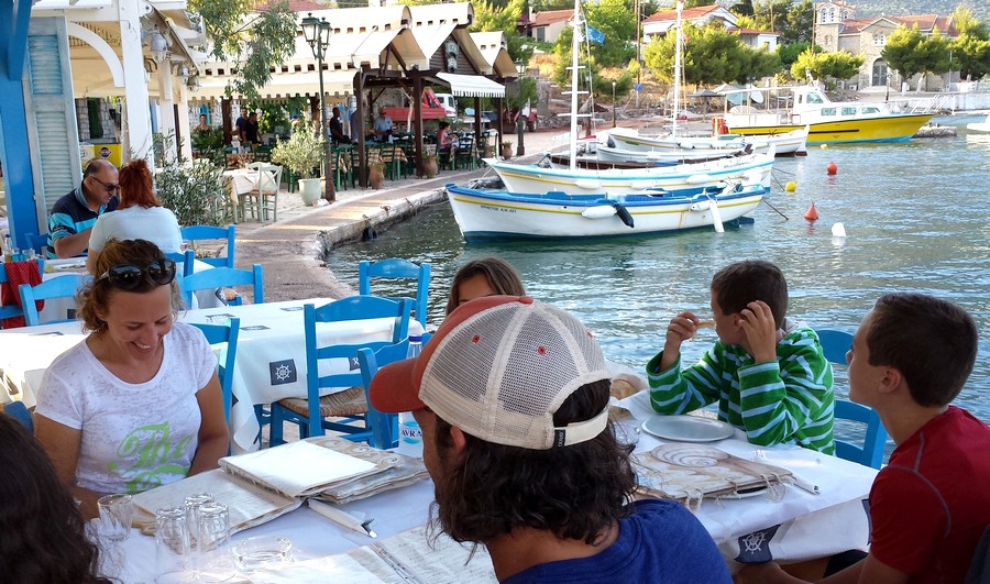 Les enfants ont trouvÃ© une Ã©toile de mer